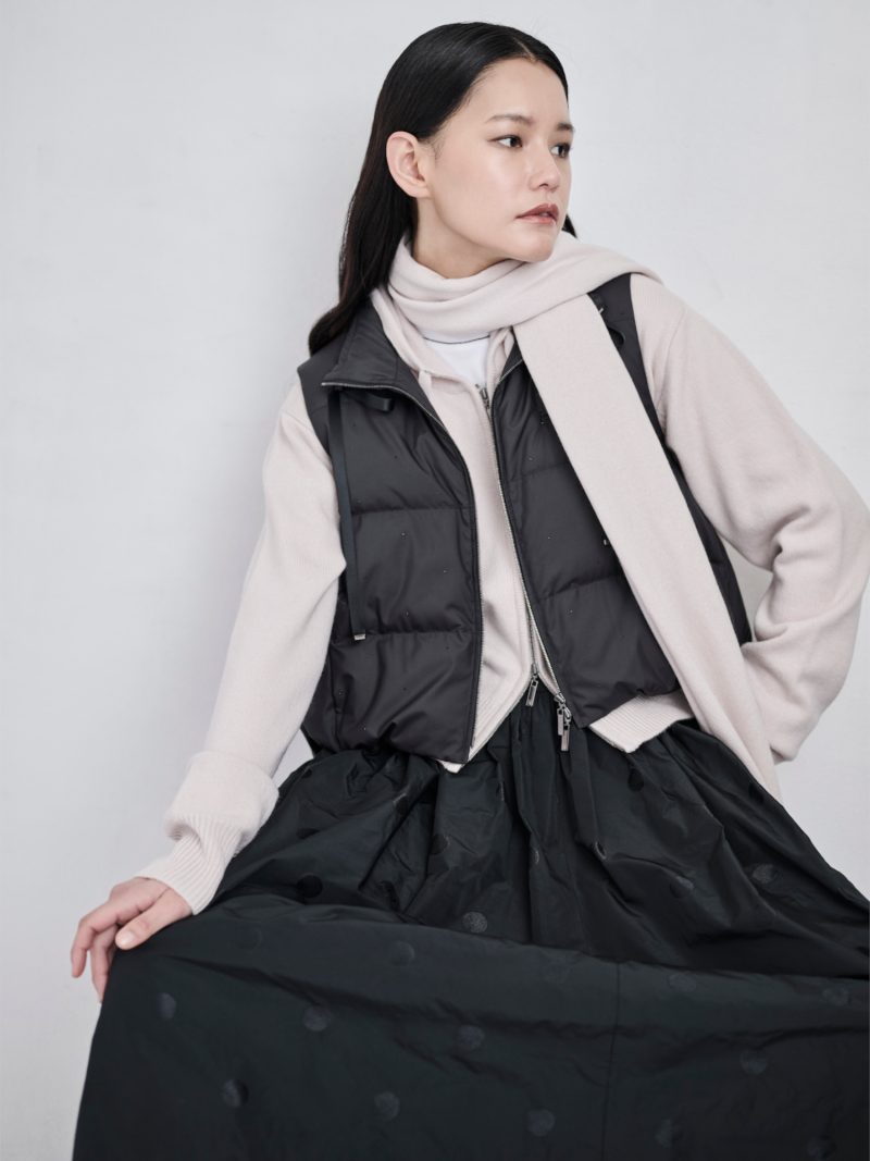 【2026AW 新作】スワロジルコン付ダウンベスト