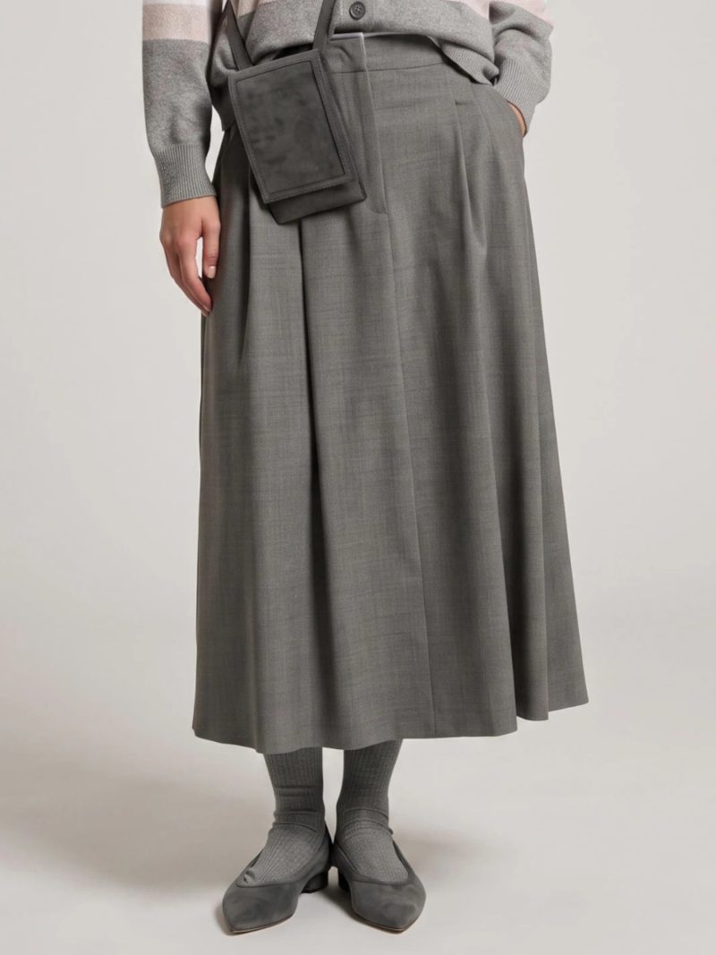 【2026AW 新作】タックプリーツ ストレッチウール ミモレスカート